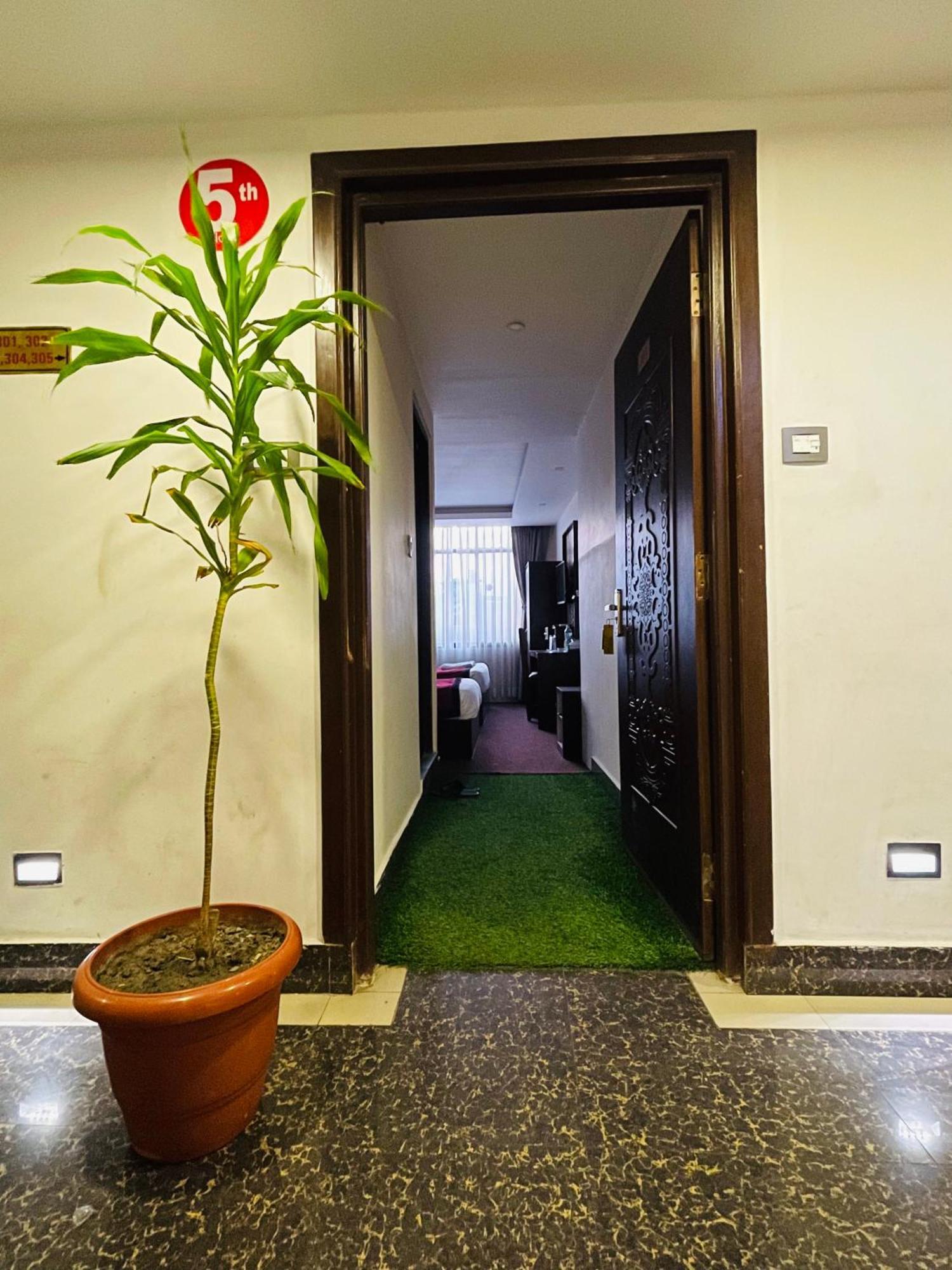 Hotel De Universal Kathmandu Exterior photo