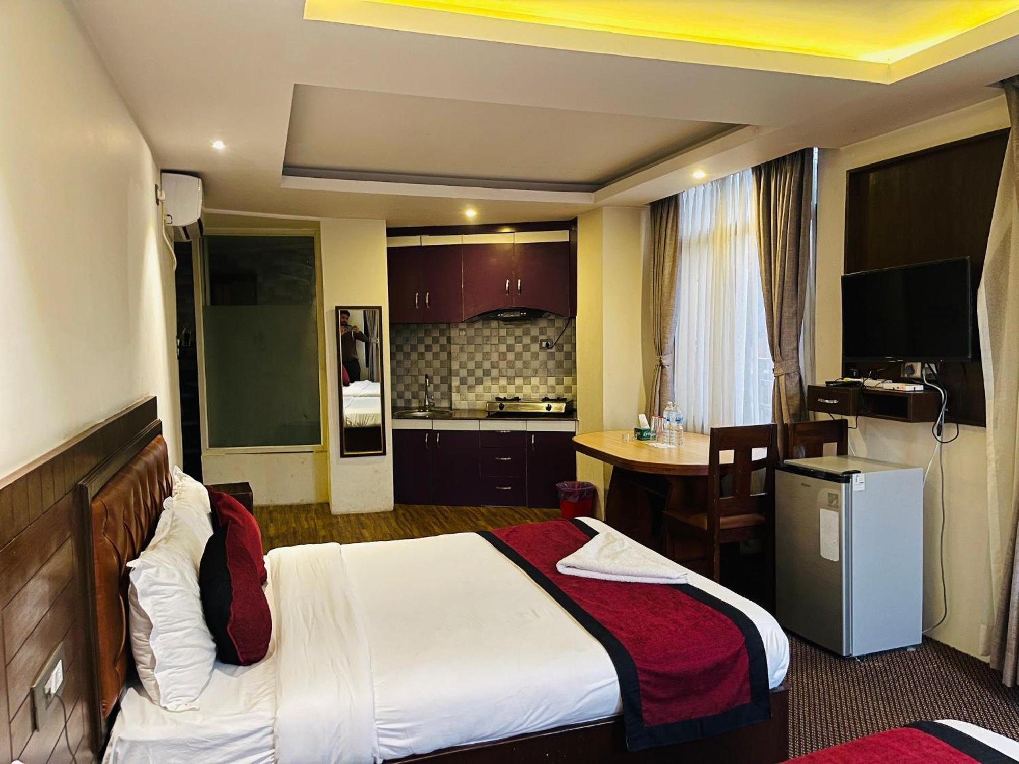 Hotel De Universal Kathmandu Exterior photo