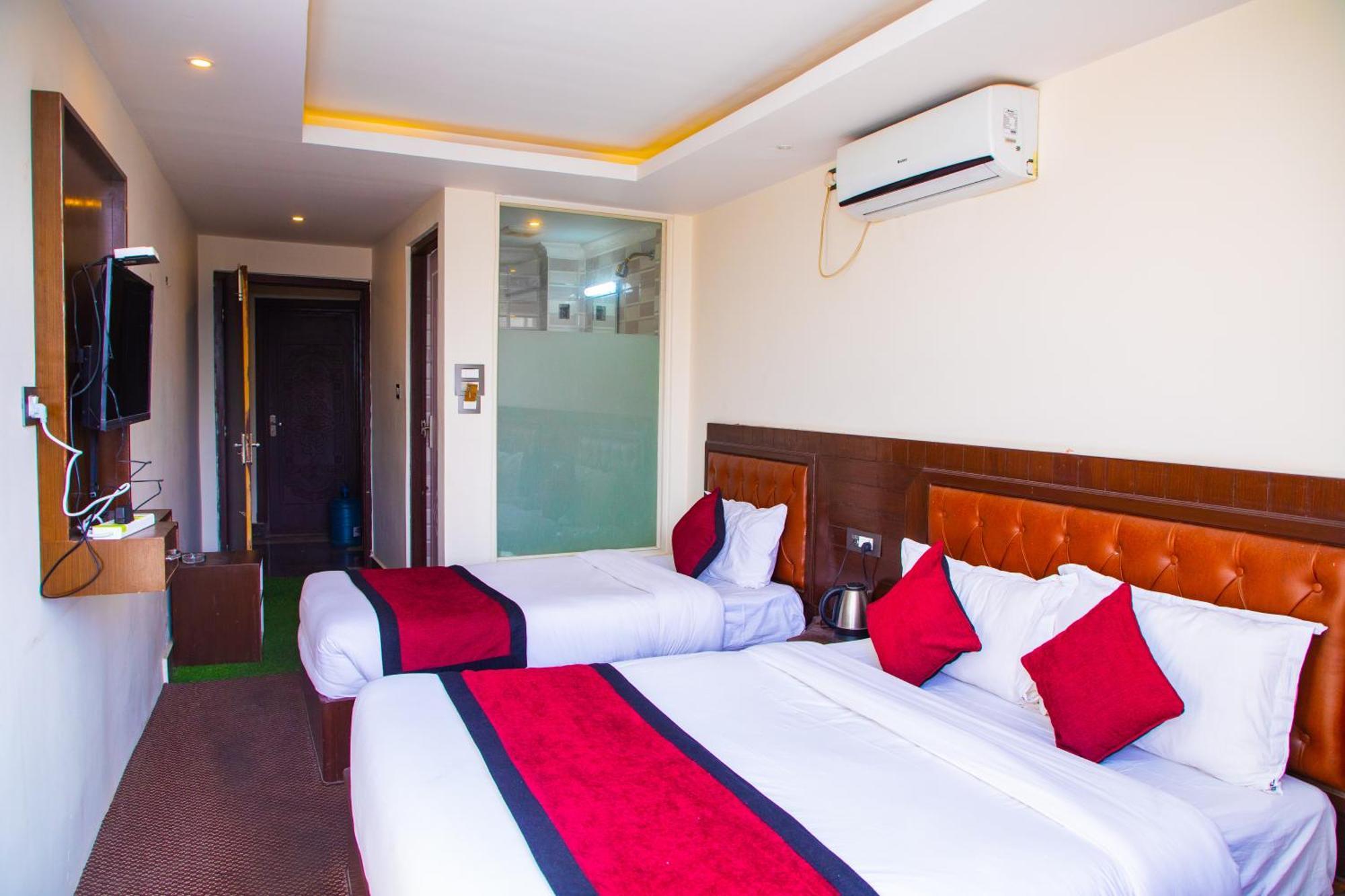 Hotel De Universal Kathmandu Exterior photo